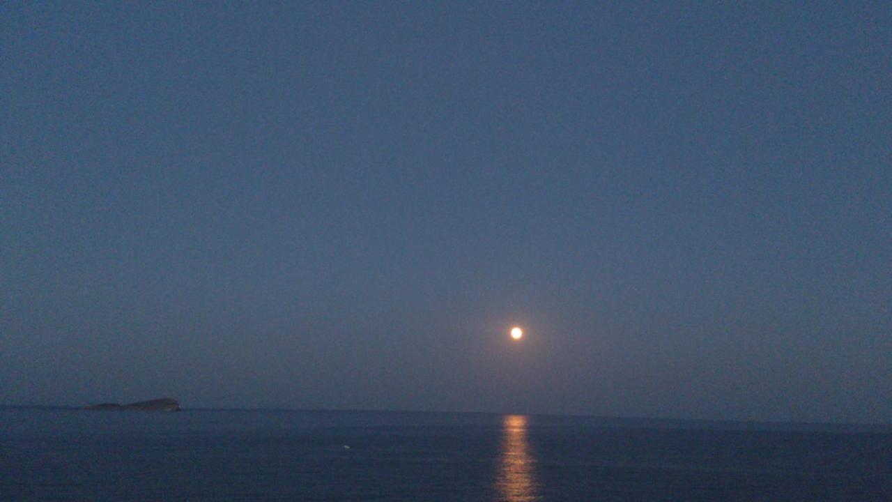 Endless Blue From Syros - Fabrika Resort House 1 Vári المظهر الخارجي الصورة